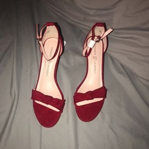 NWT Chinese Laundry Size 8 Heels with Bow